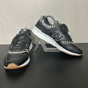 New new balance women’s zebra print 997H sneakers, #CW997HC1, size 10